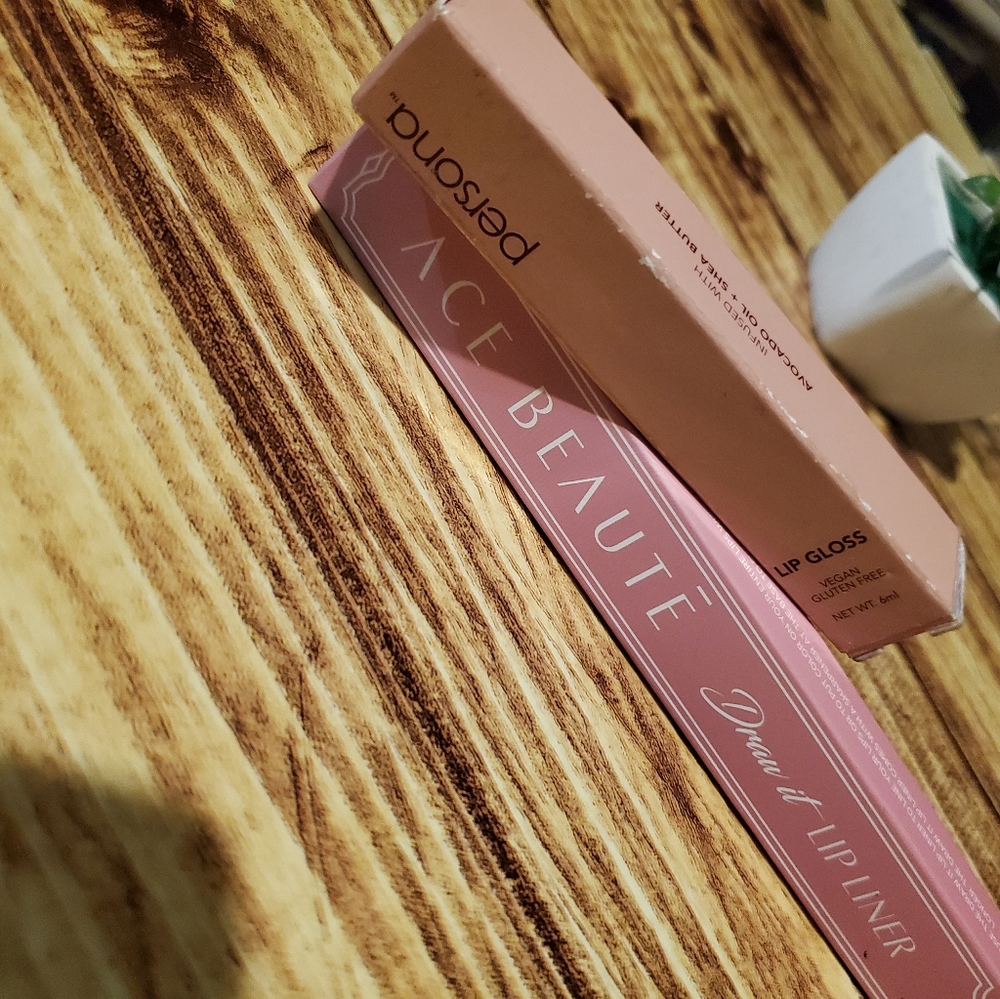 *Ace beaute liner set & persona lip gloss ๐ - Picture 2 of 9